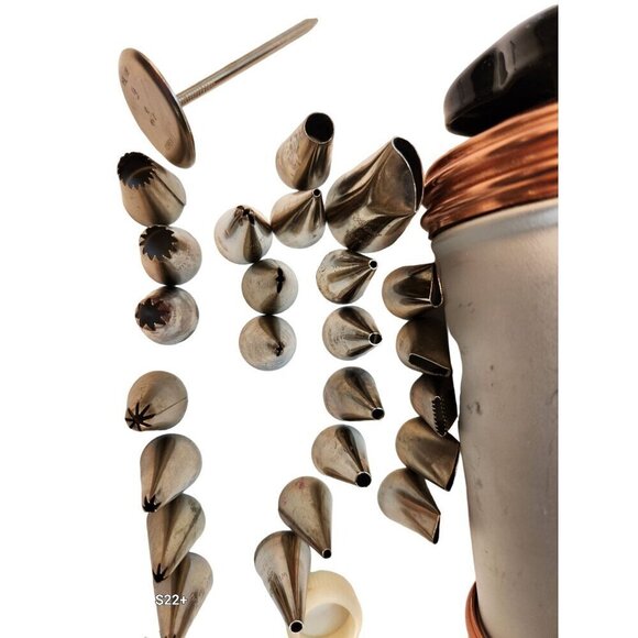 Aluminum & Copper Cookie Press & Icing Set With Pastry Piping Tips - Picture 3 of 15